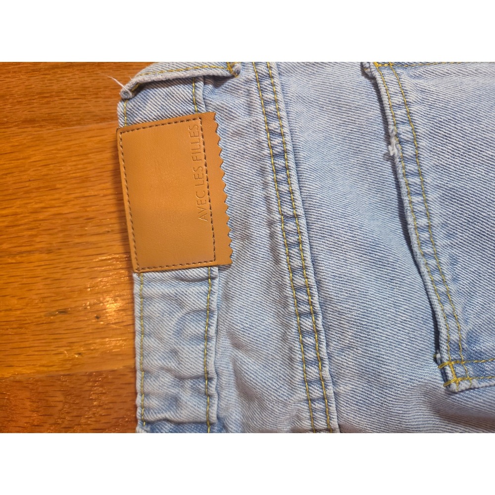 Avec Les Filles Light Wash Distressed Straight Leg Jeans Size 27 High Rise‎ Raw - Picture 11 of 12